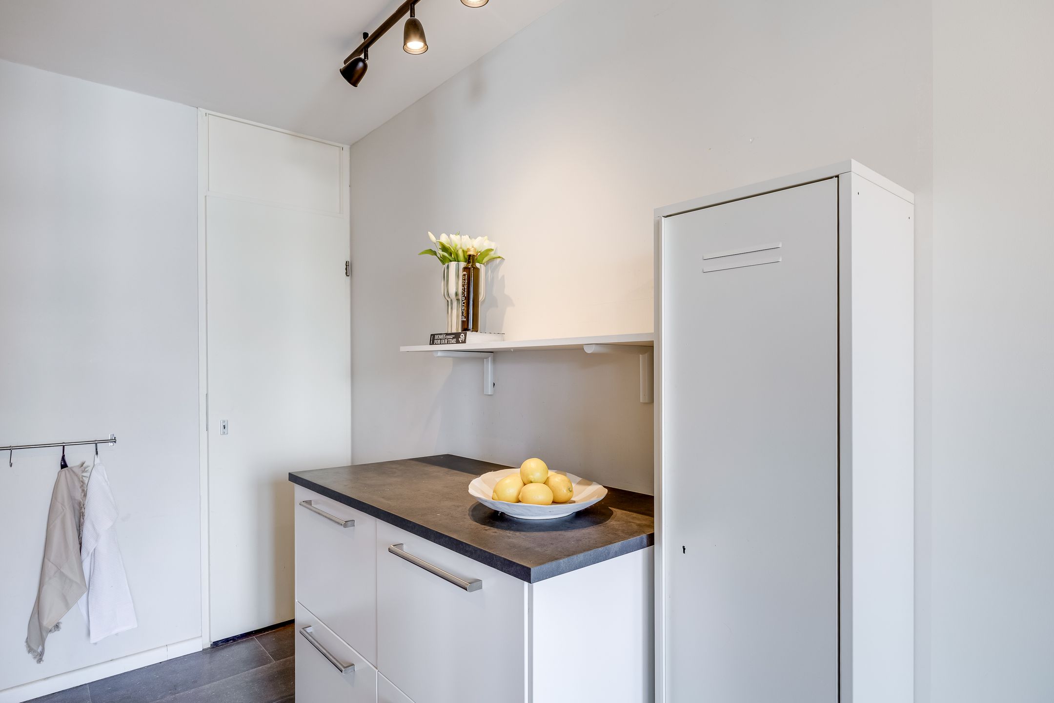 Foto 18 van Aartsbisschop Romerostraat 223