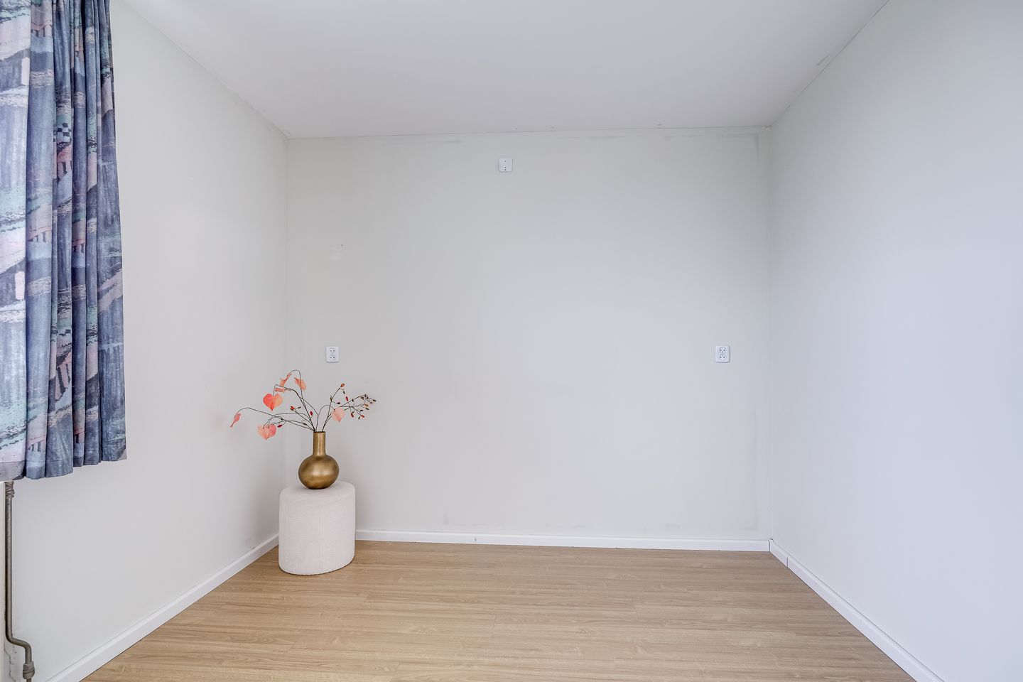 Foto 29 van Aartsbisschop Romerostraat 223