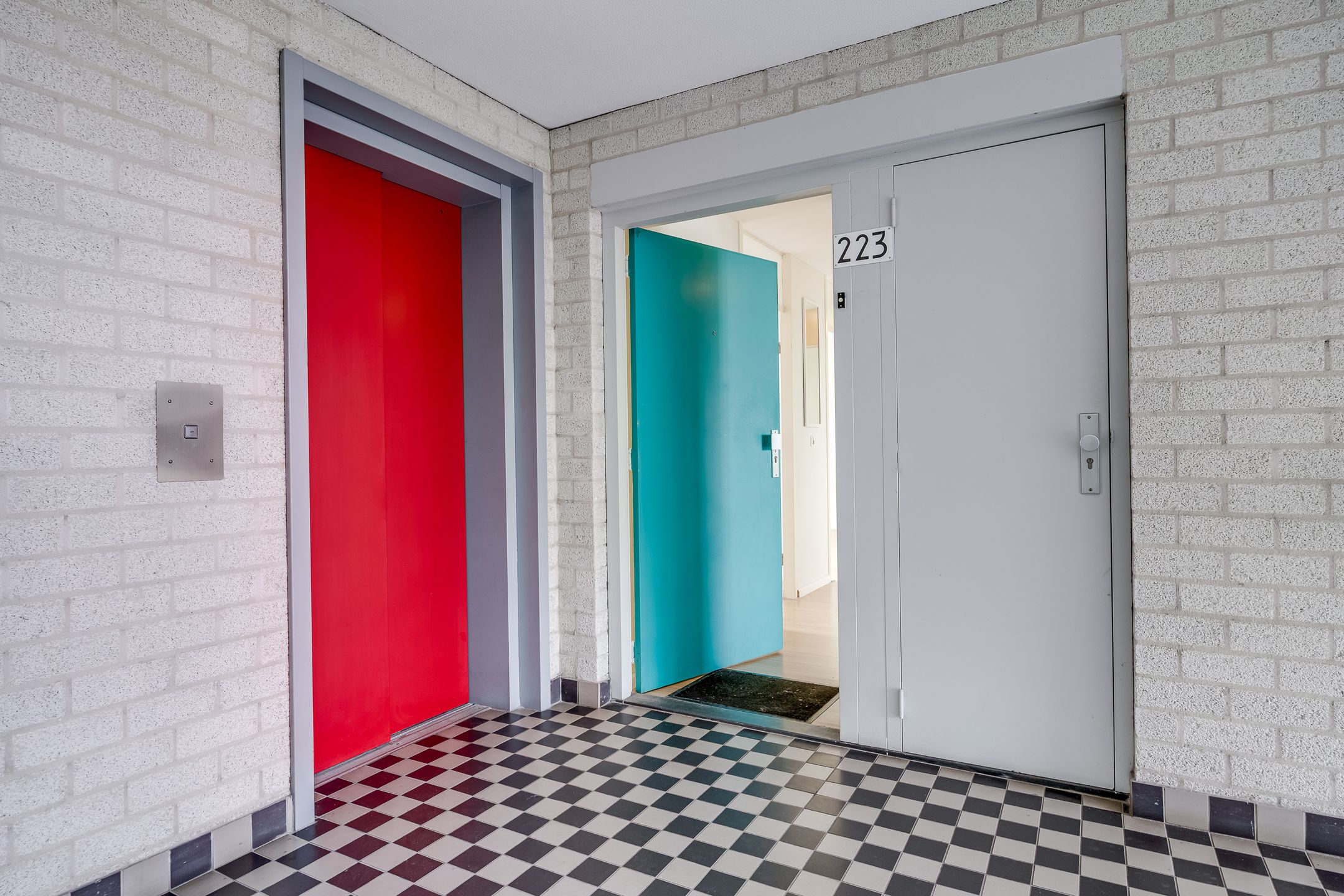 Foto 39 van Aartsbisschop Romerostraat 223