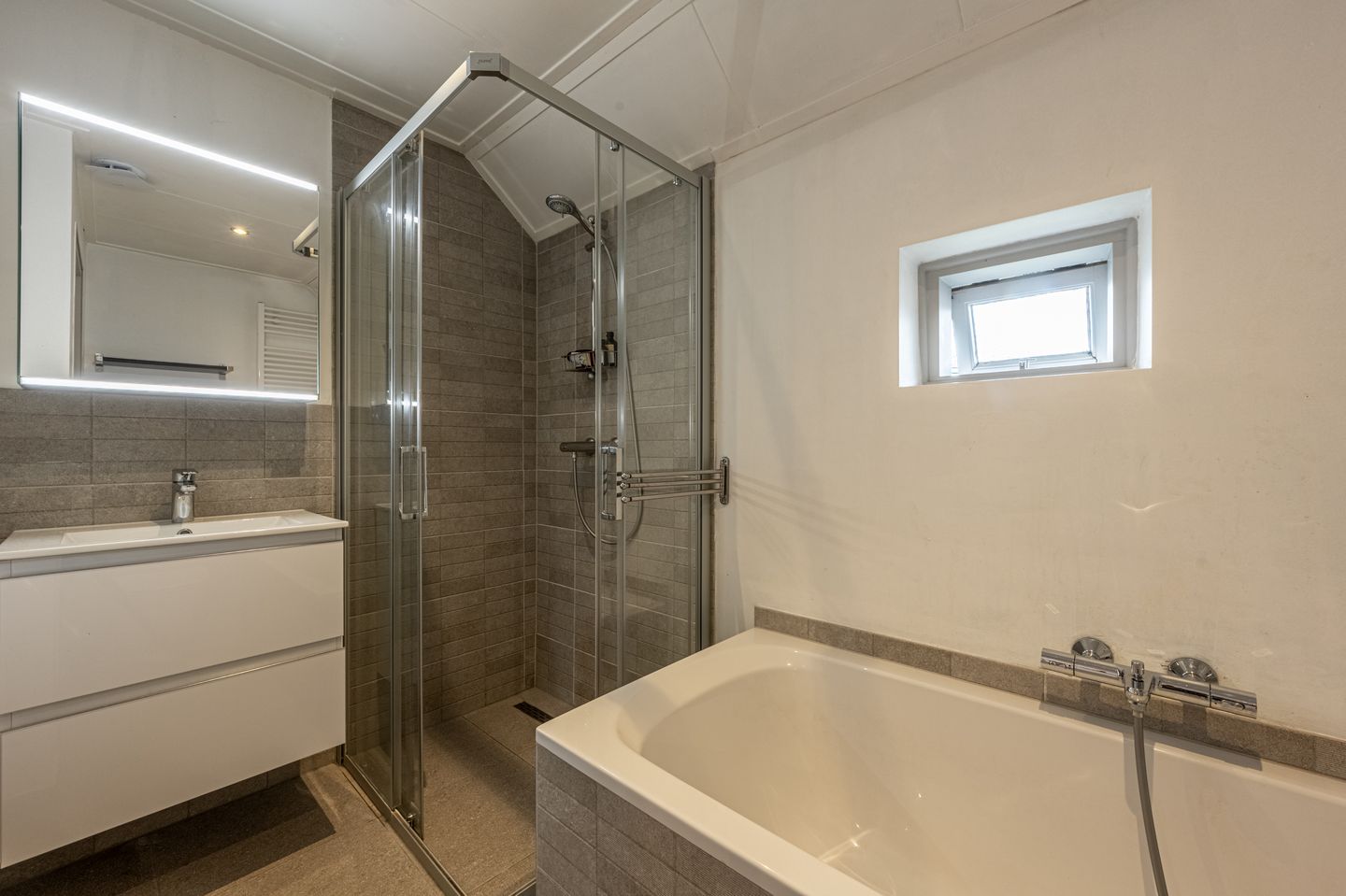 Foto 25 van van Koetsveldlaan 11