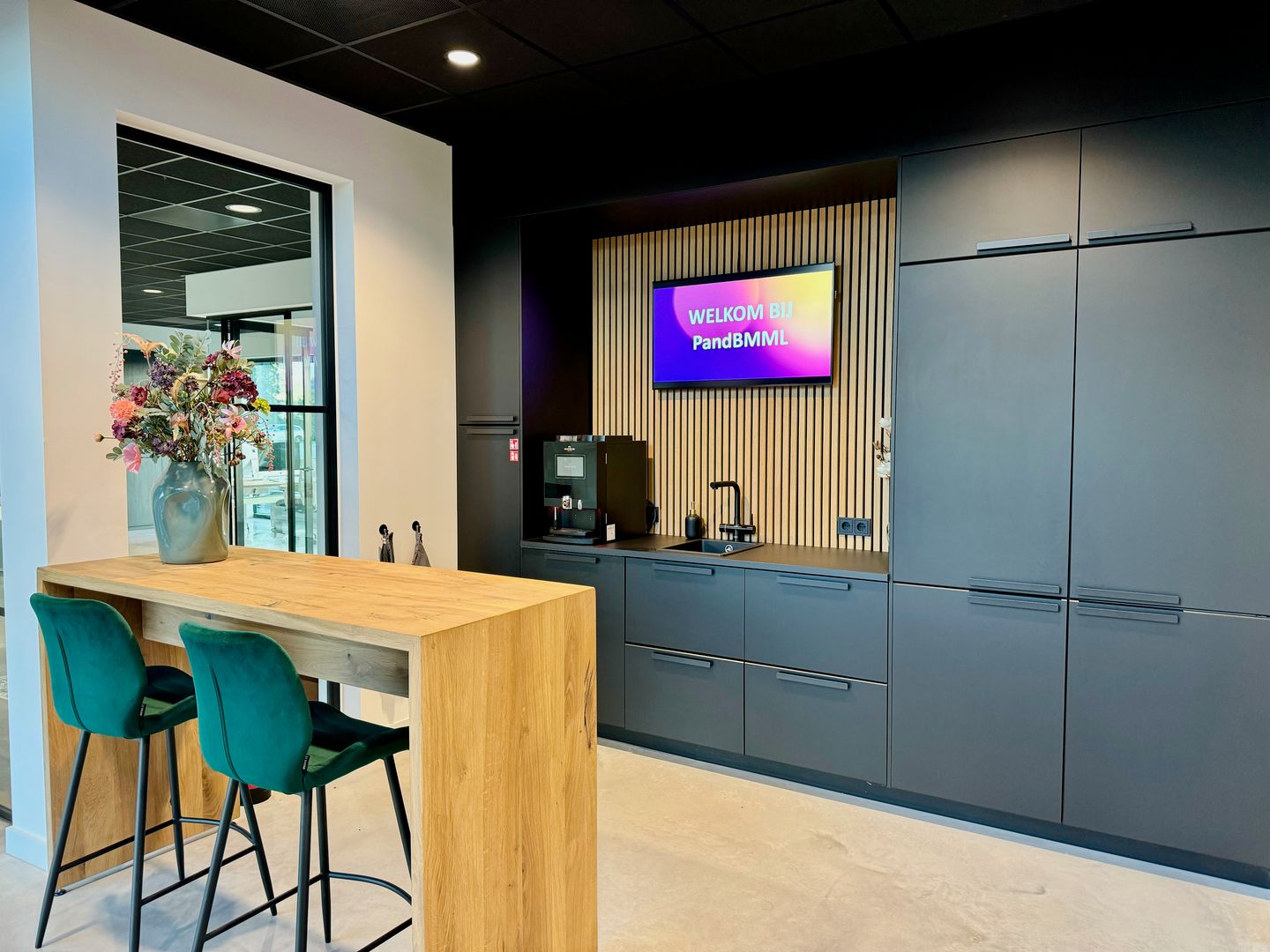 Bekijk foto 5 van Wichard van Pontlaan 86