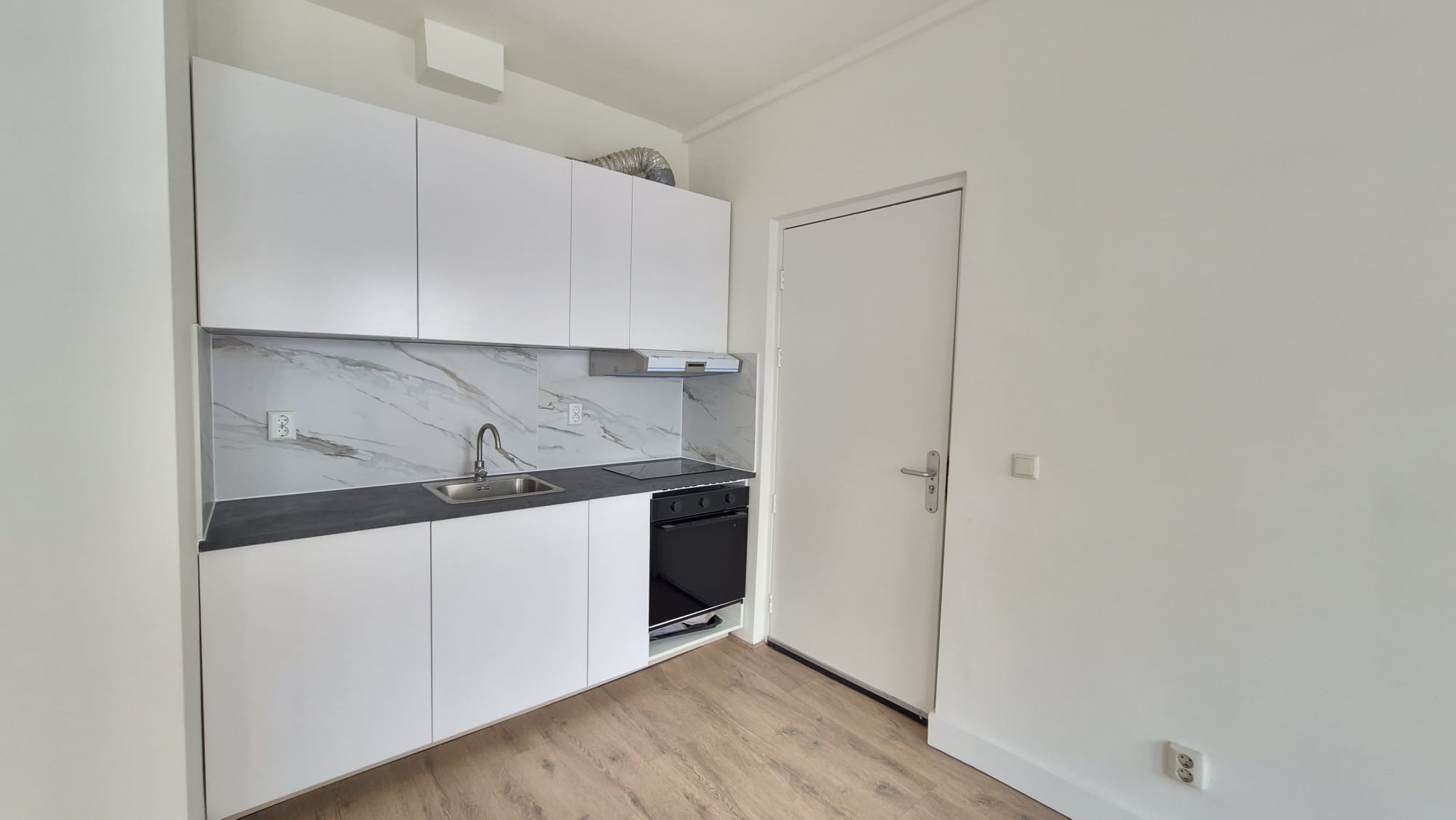 Photo 6 of Paulus Potterstraat 185-D
