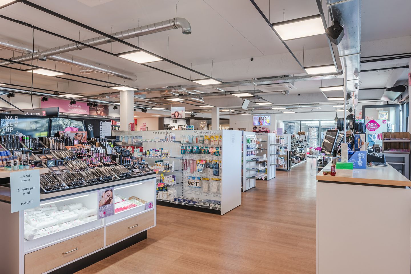 Bekijk foto 5 van Markt 28