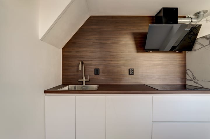 Tussenwoning te koop: van beverwijckstraat 13, Leeuwarden