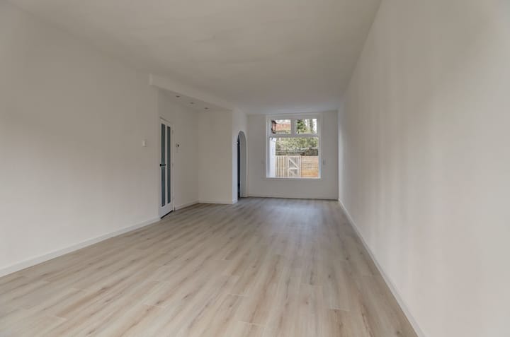 Photo 5 of van Beverwijckstraat 13