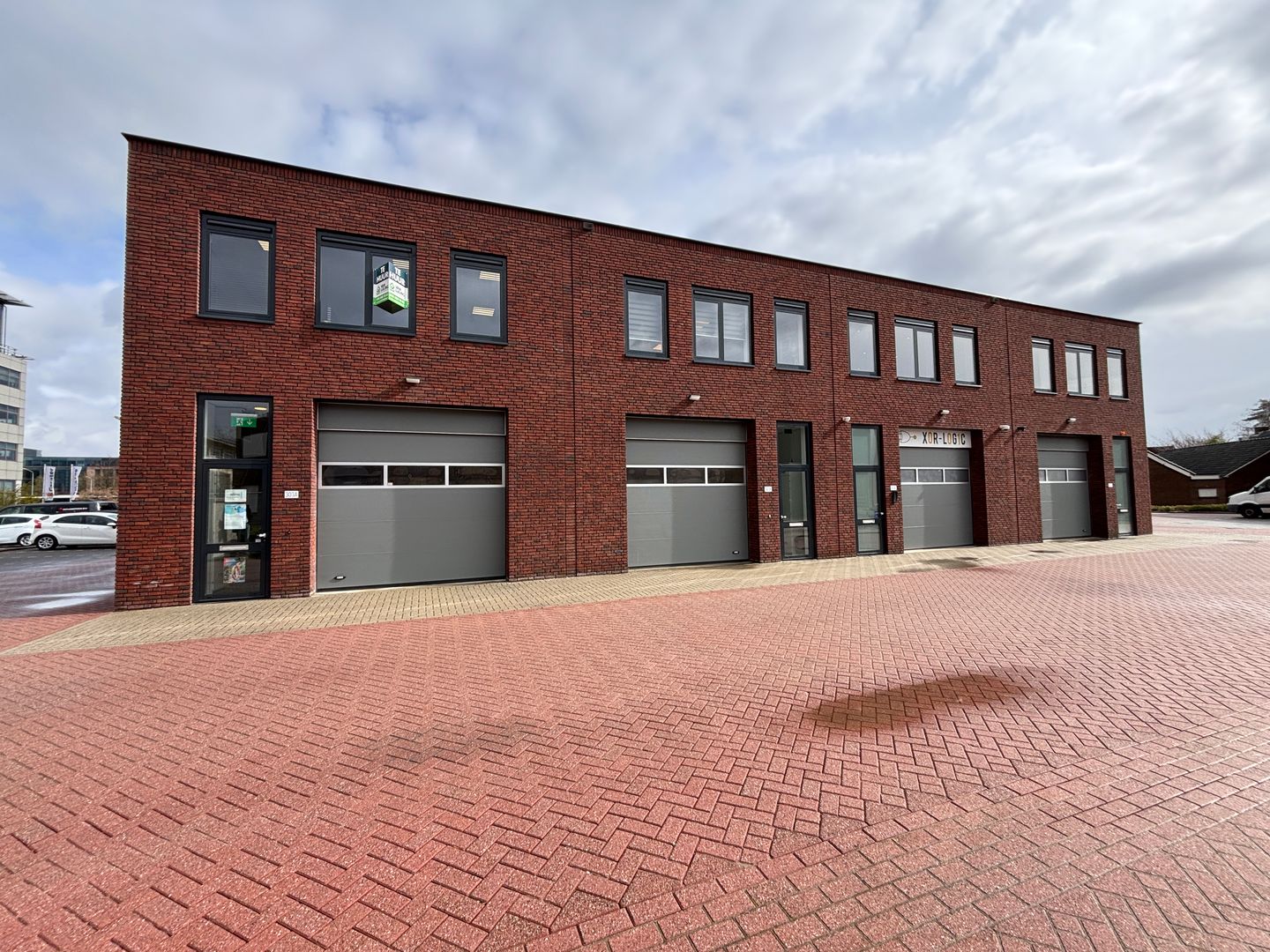 Bekijk foto 1 van Boeingavenue 303-A