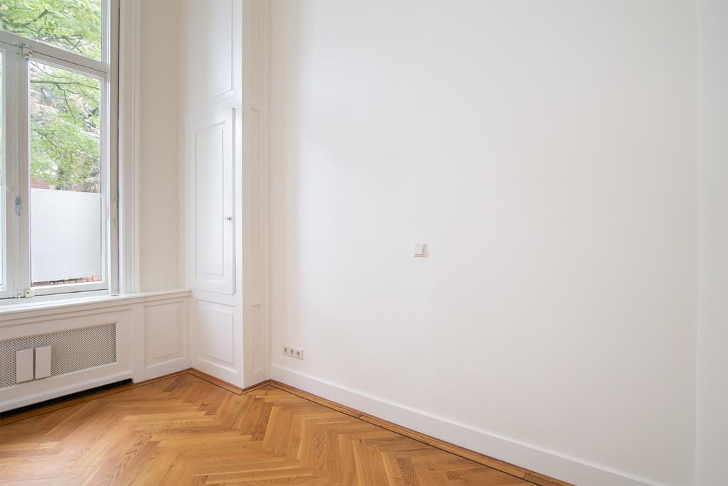 Photo 21 of Adelheidstraat 1