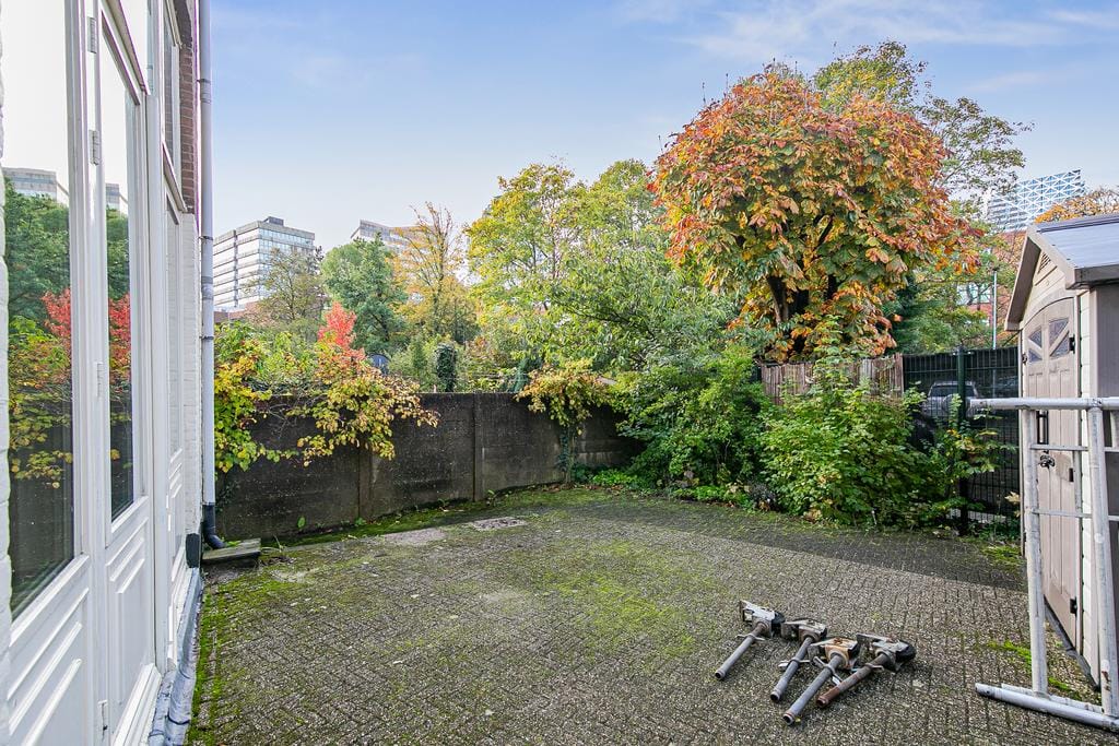 Photo 27 of Adelheidstraat 1