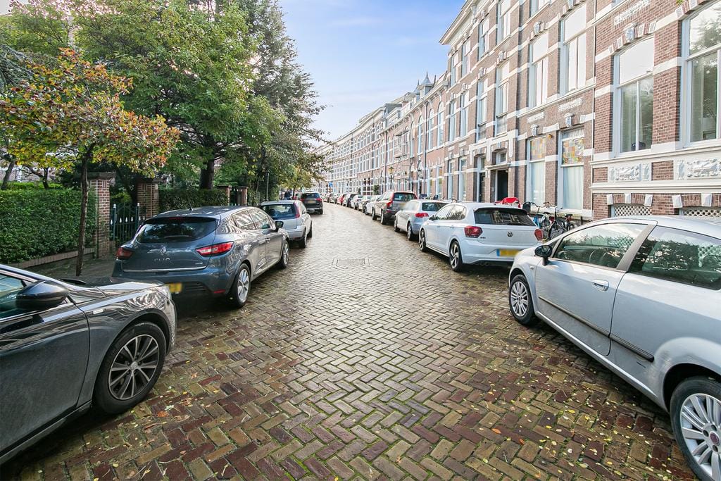 Photo 28 of Adelheidstraat 1