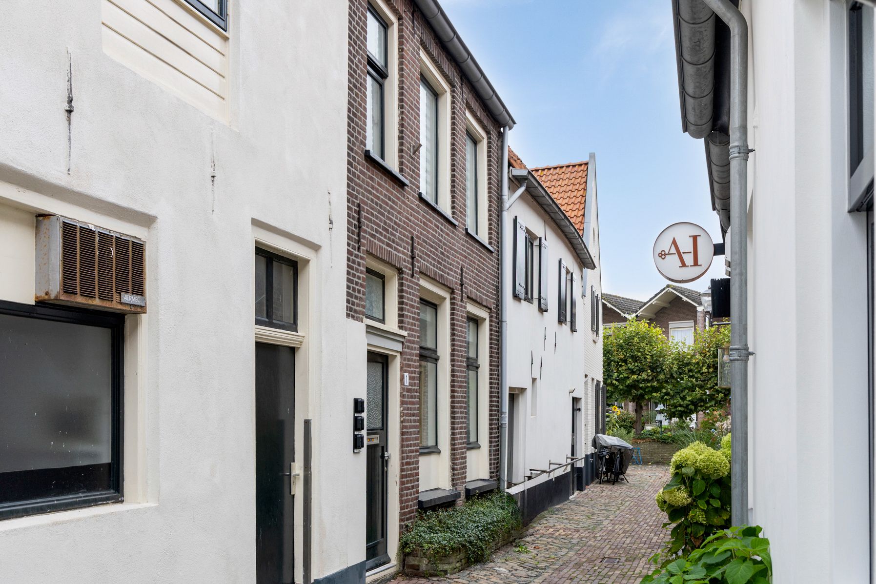 Photo 6 of 2e Steeg 1-3