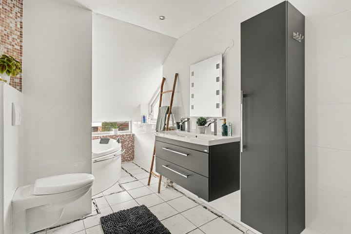 Photo 3 of de Jeker 5