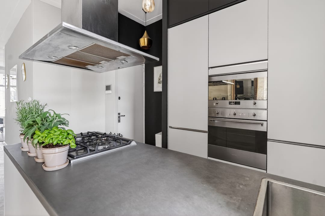 Beautiful apartment in the green Plantage neighborhood of Amsterdam — 16