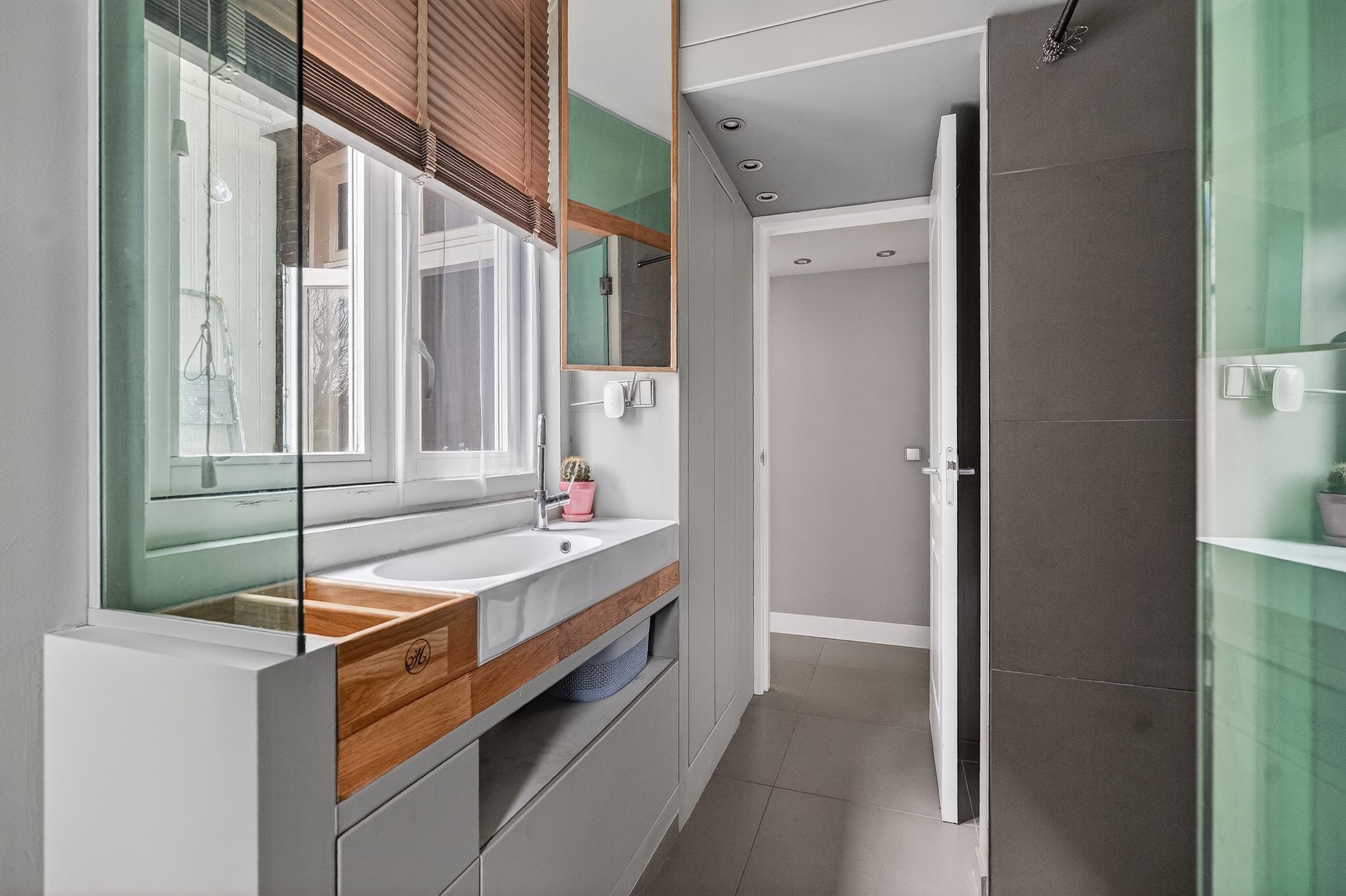 Beautiful apartment in the green Plantage neighborhood of Amsterdam — 26