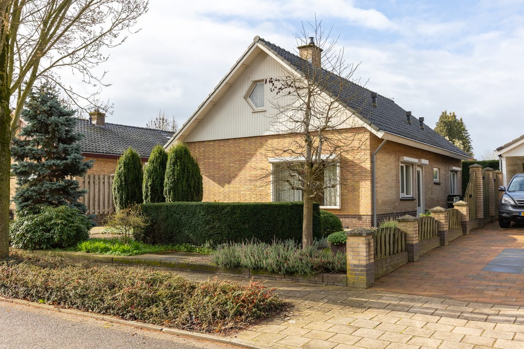 Foto 2 van Bachstraat 7