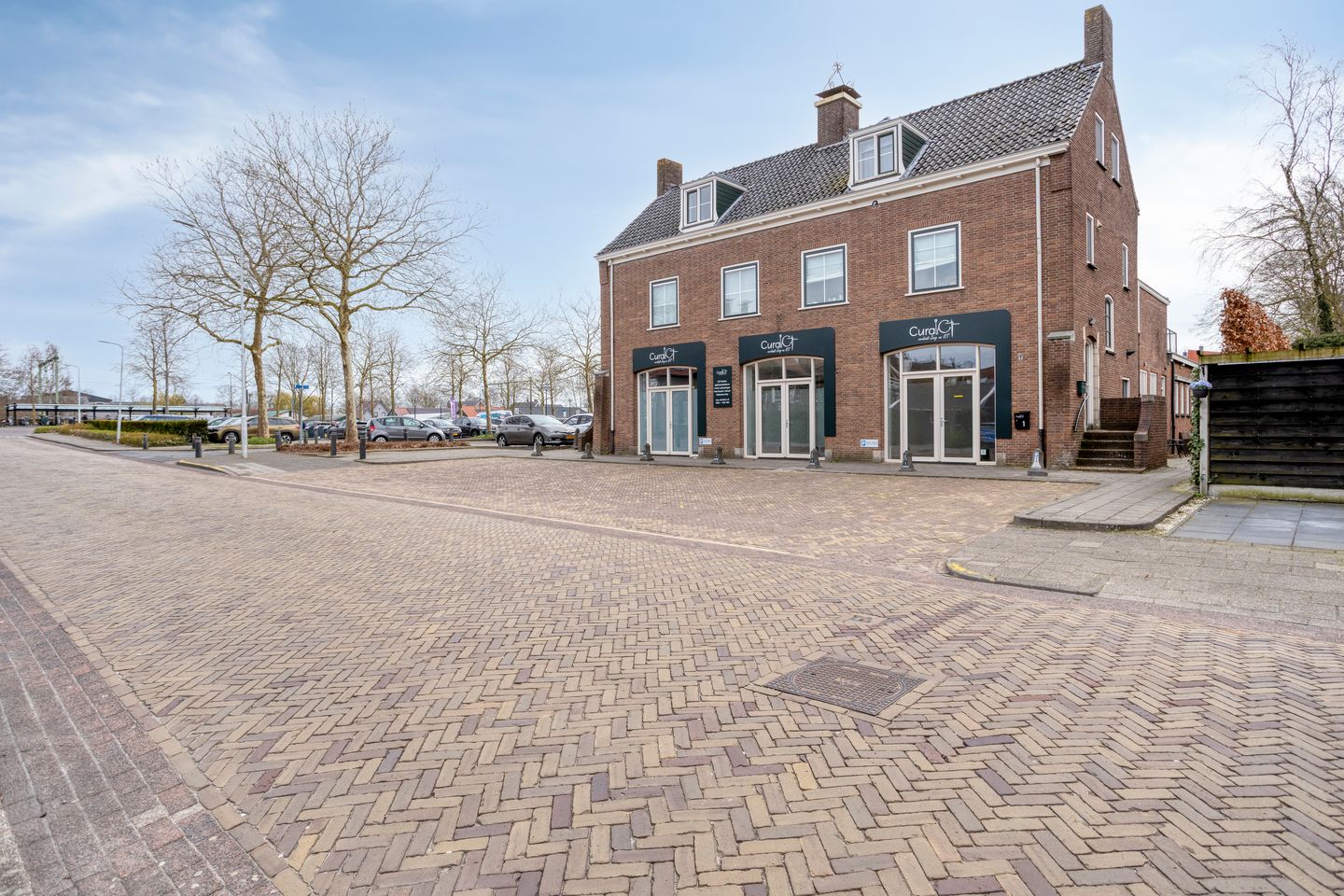 Bekijk foto 2 van Sleeswijklaan 1