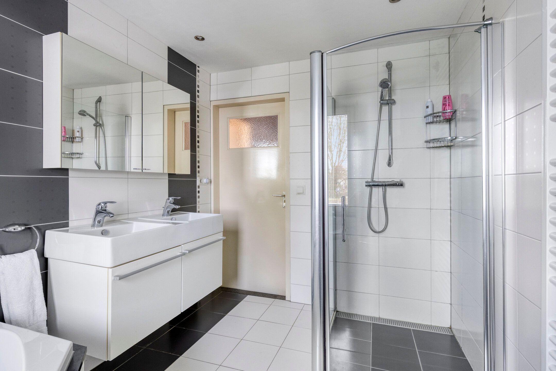 Foto 21 van Annecyhof 25