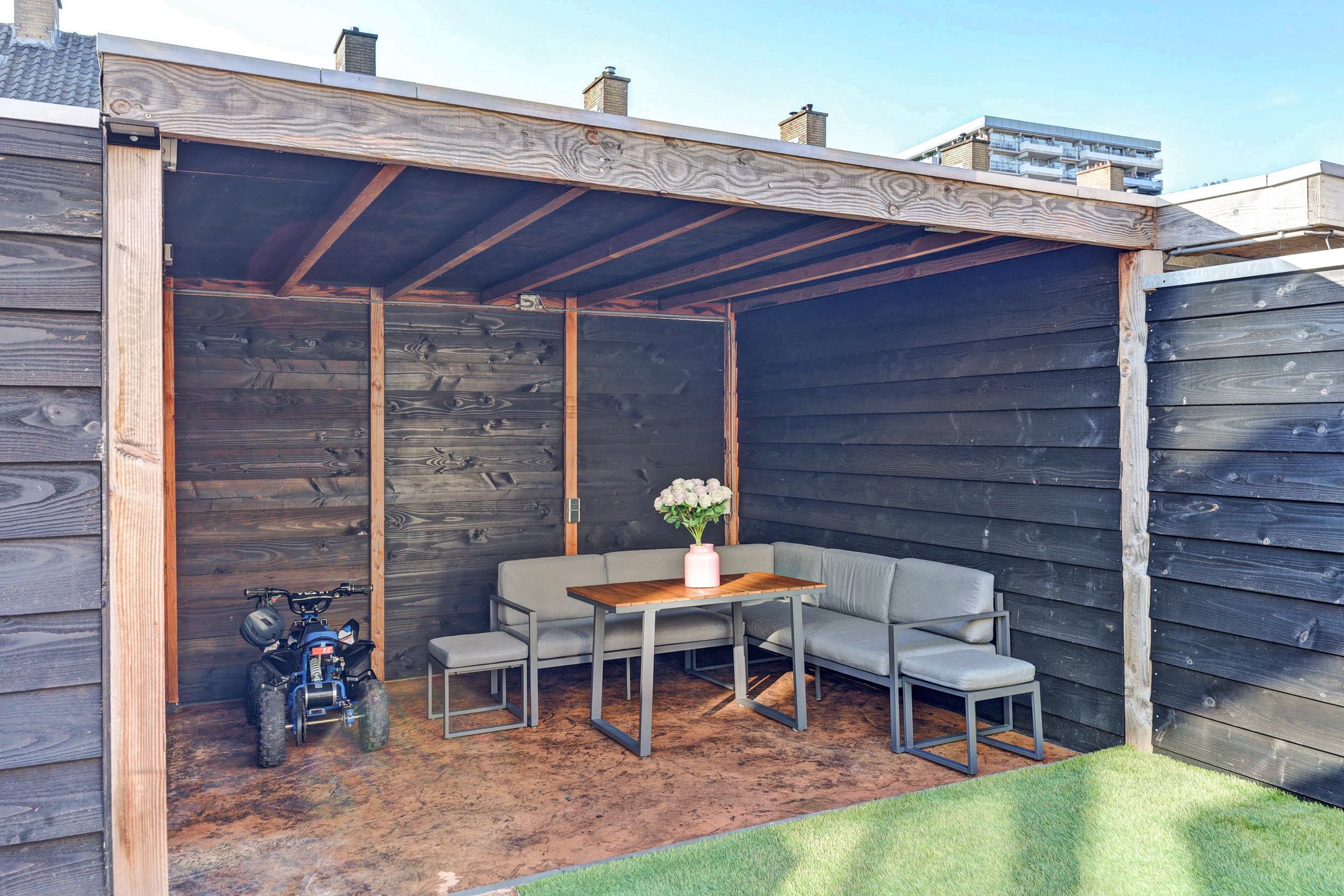 Stunning Renovated Home with Energy Label A Opposite Park — 36