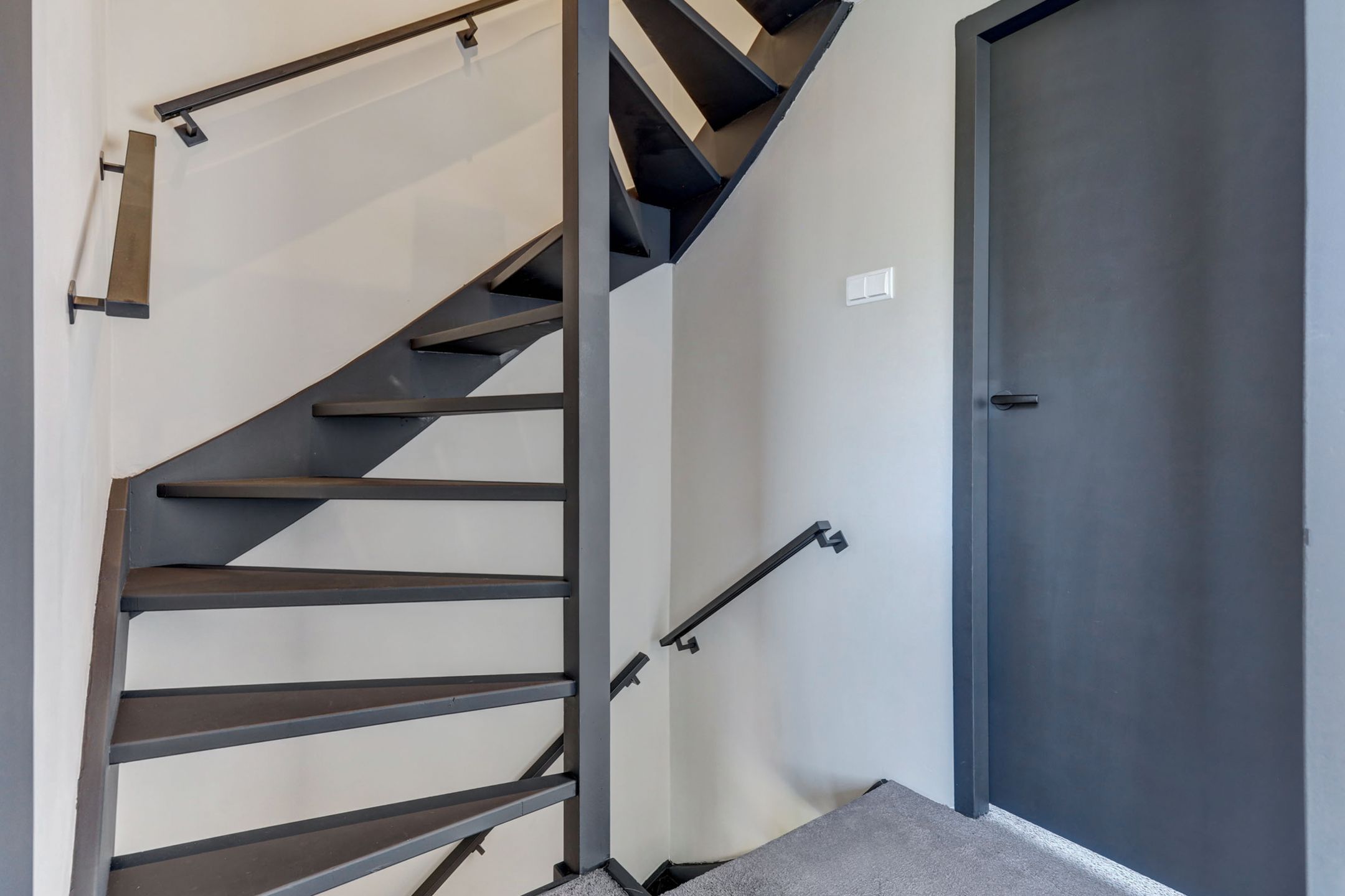Stunning Renovated Home with Energy Label A Opposite Park — 24