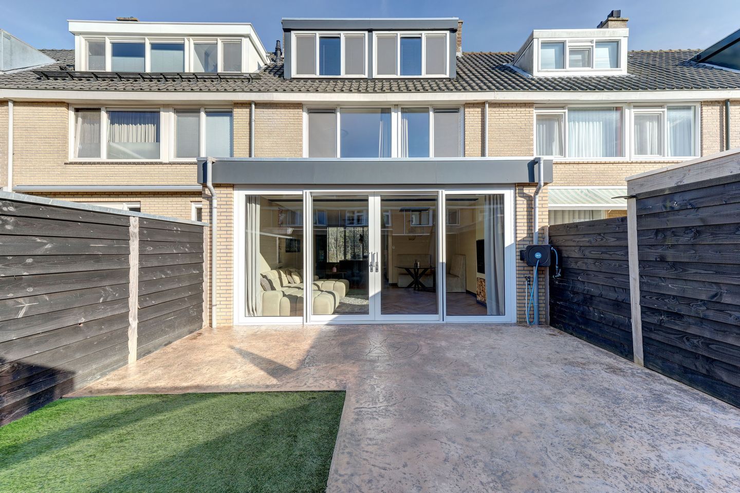 Stunning Renovated Home with Energy Label A Opposite Park — 34