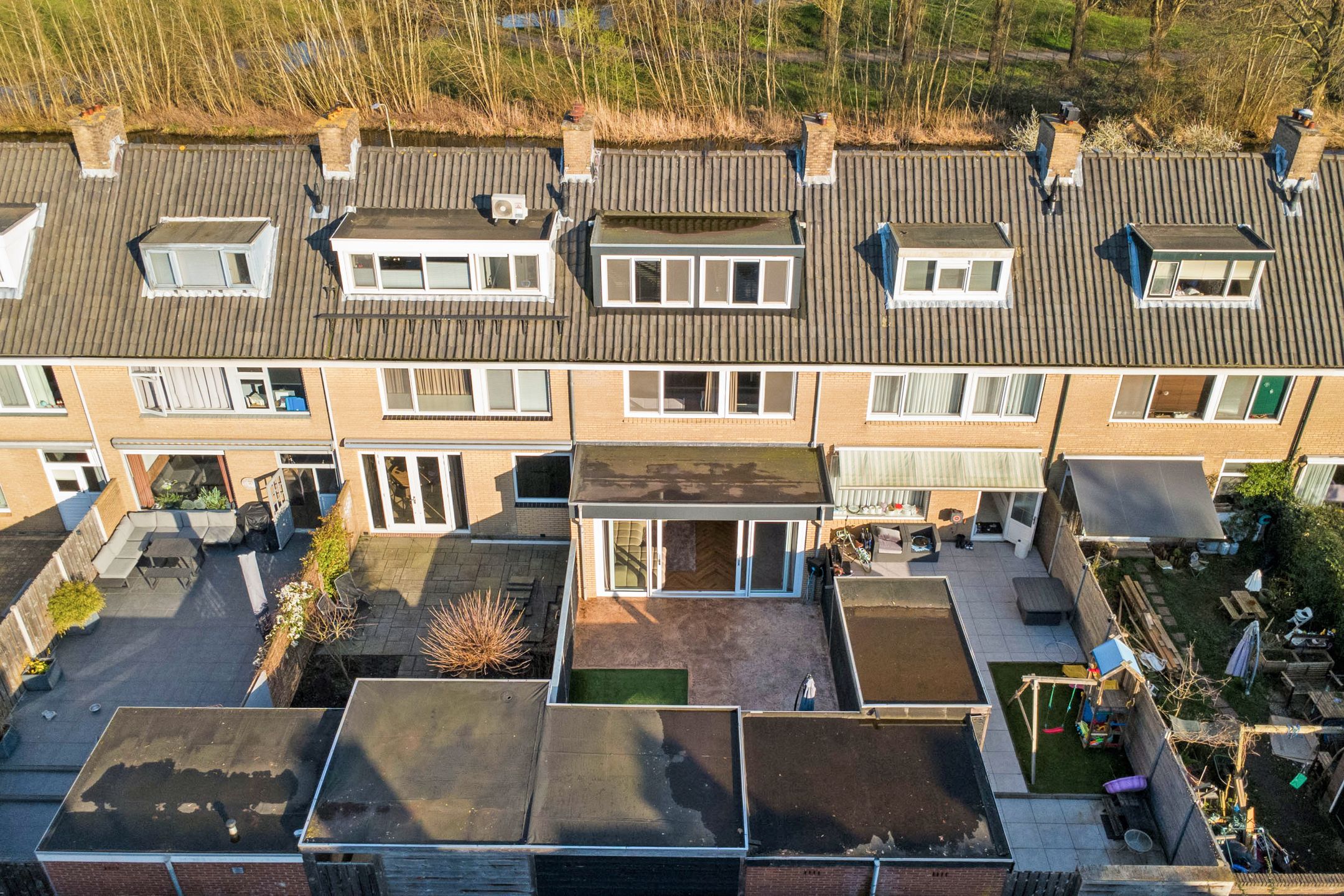 Stunning Renovated Home with Energy Label A Opposite Park — 45