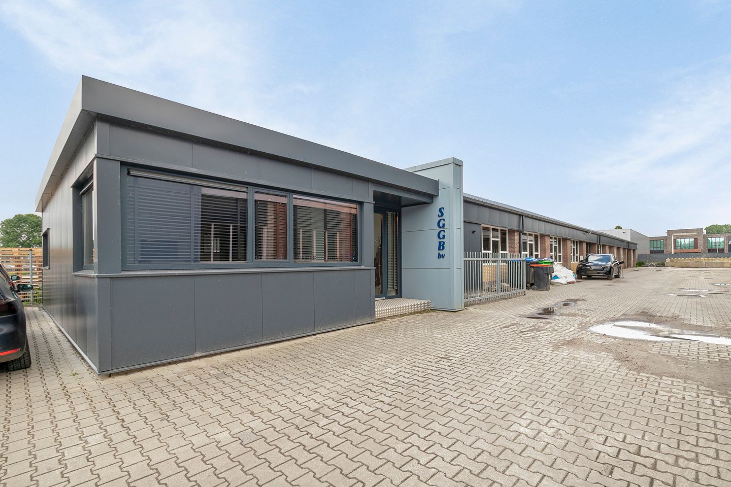 Bekijk foto 1 van M.J. van Olmstraat 5