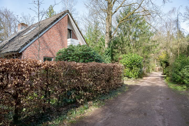 Photo 4 of Ruurloseweg 30-V86