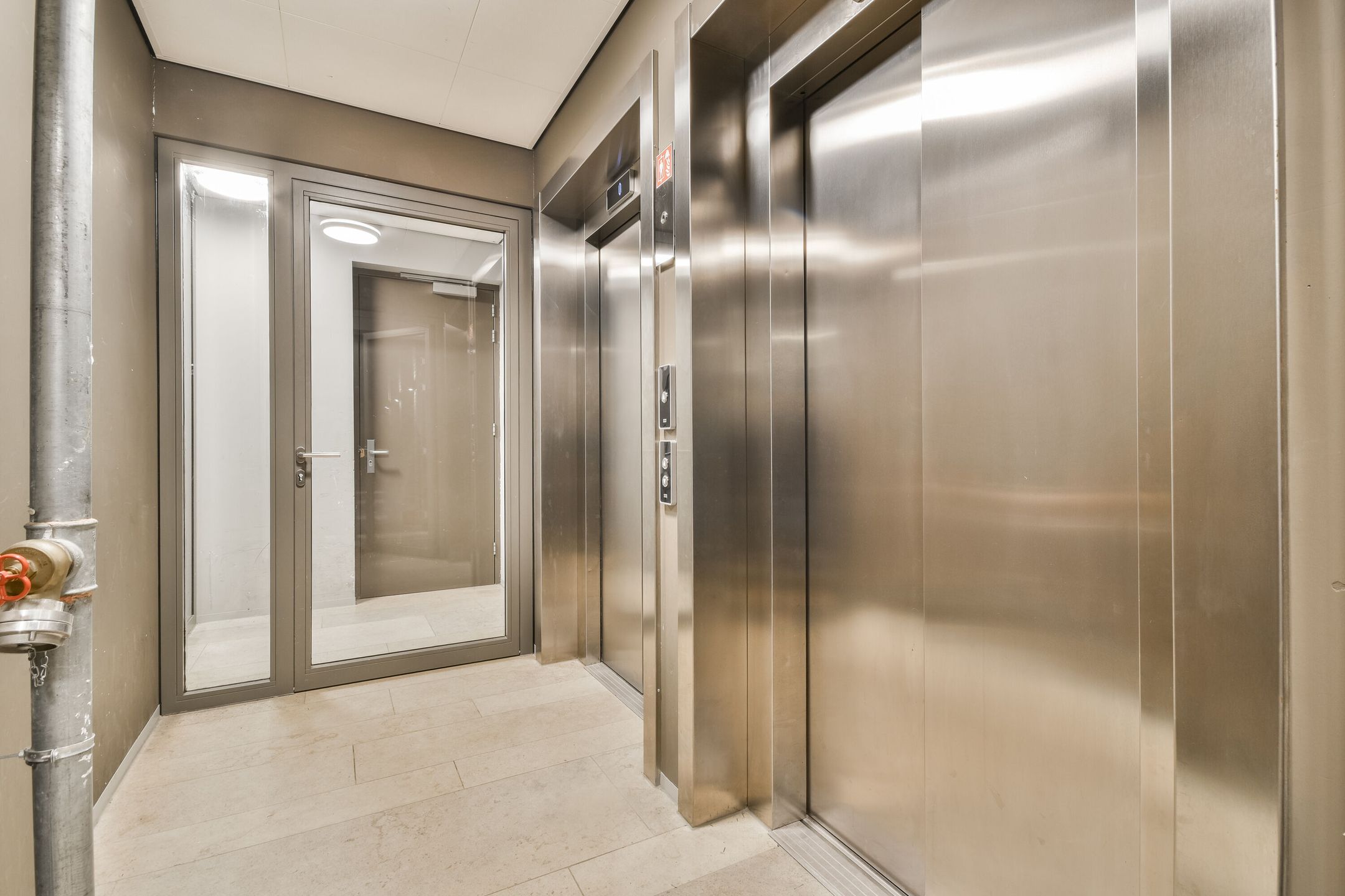 Foto 3 van Lutonhof 379