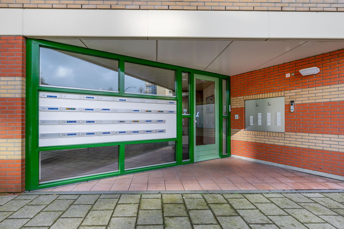 Photo 5 of Parelduiker 76