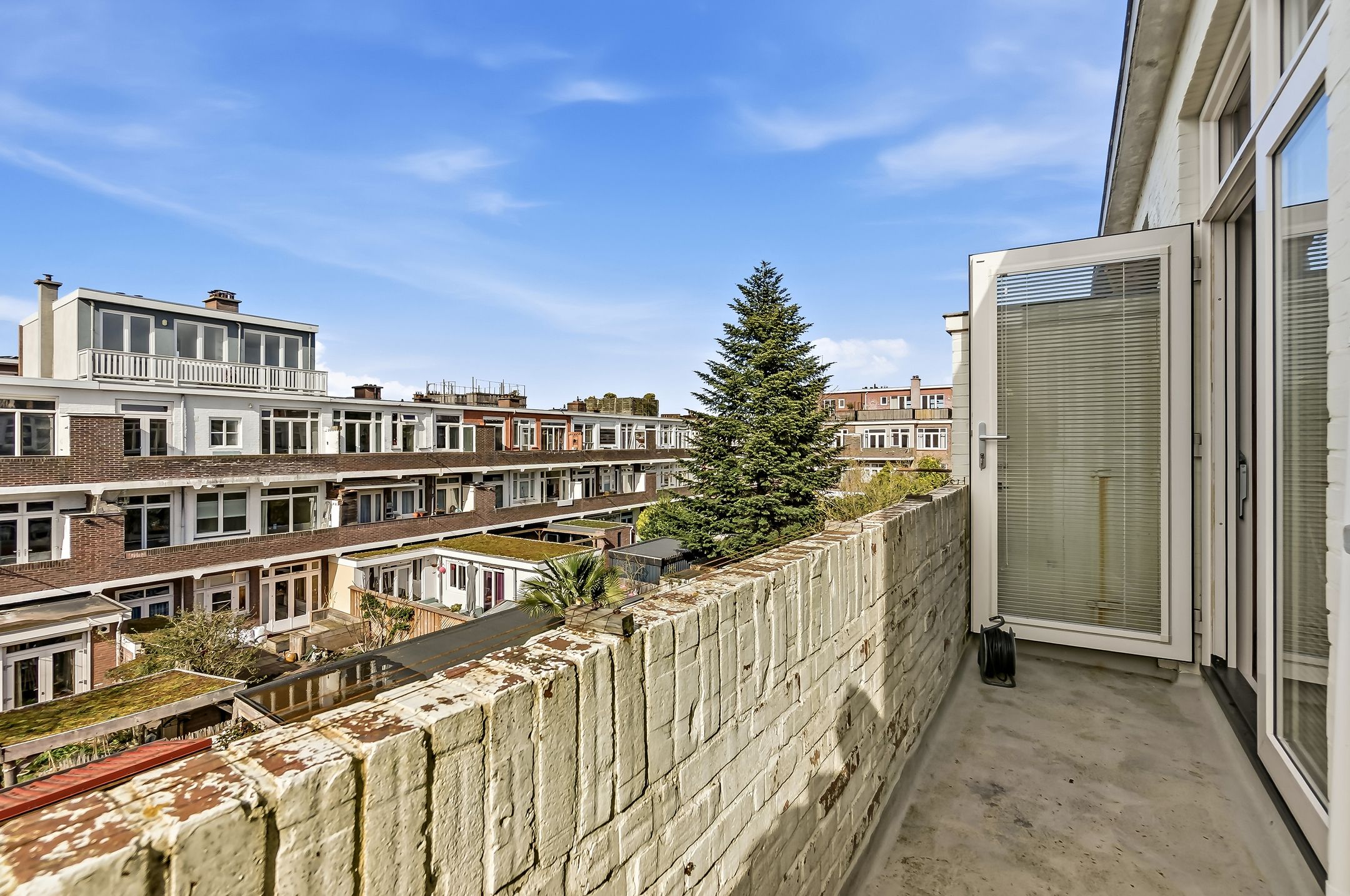 Light and atmospheric 4-room apartment with sunny balcony in Vruchtenbuurt — 18
