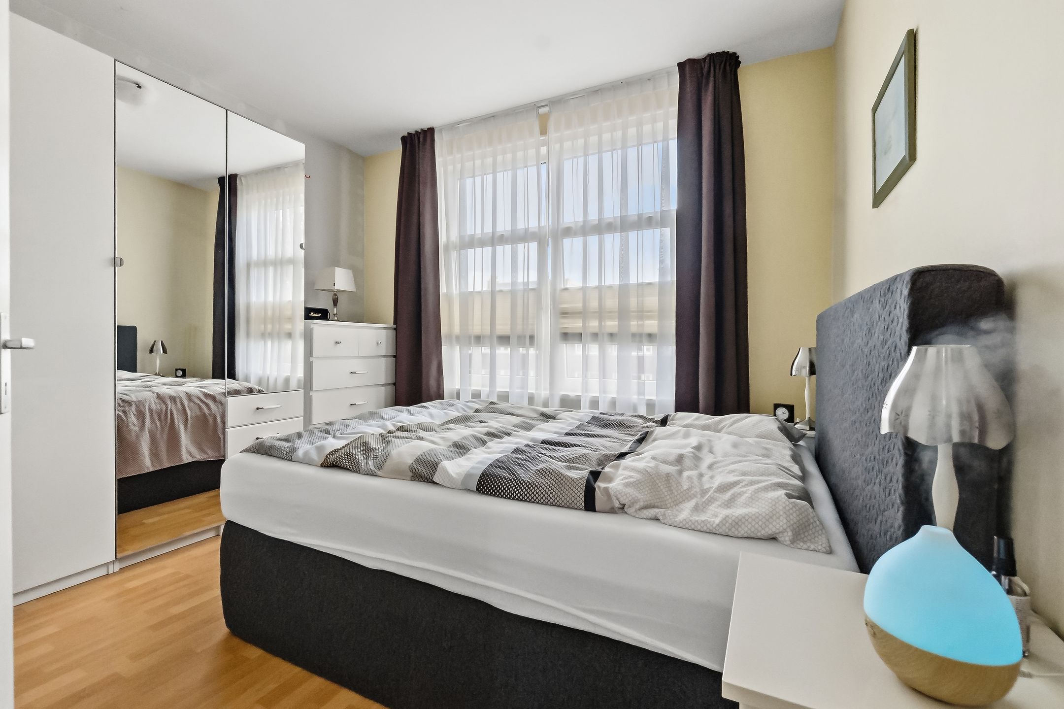 Light and atmospheric 4-room apartment with sunny balcony in Vruchtenbuurt — 24