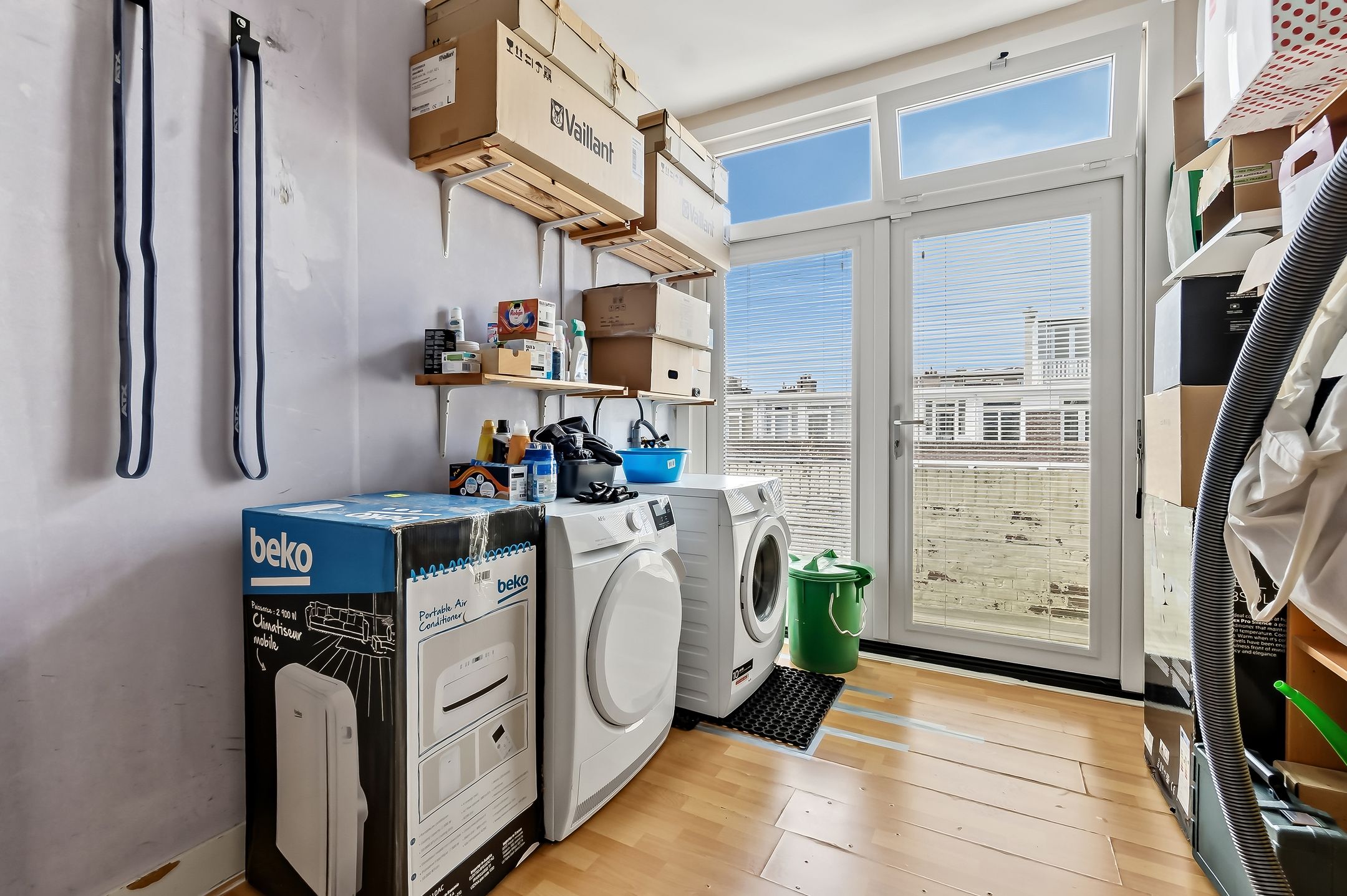 Light and atmospheric 4-room apartment with sunny balcony in Vruchtenbuurt — 30
