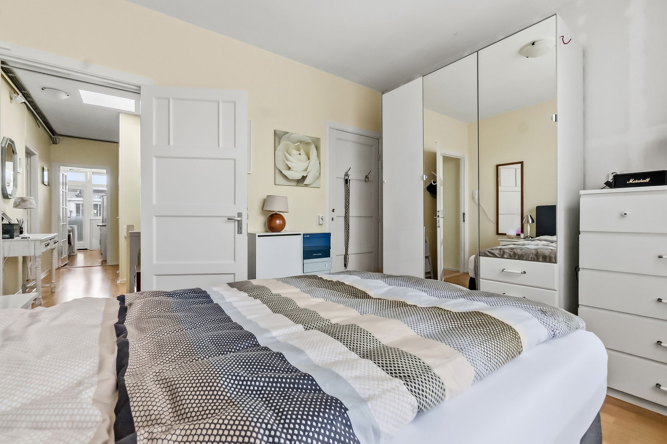 Light and atmospheric 4-room apartment with sunny balcony in Vruchtenbuurt — 27