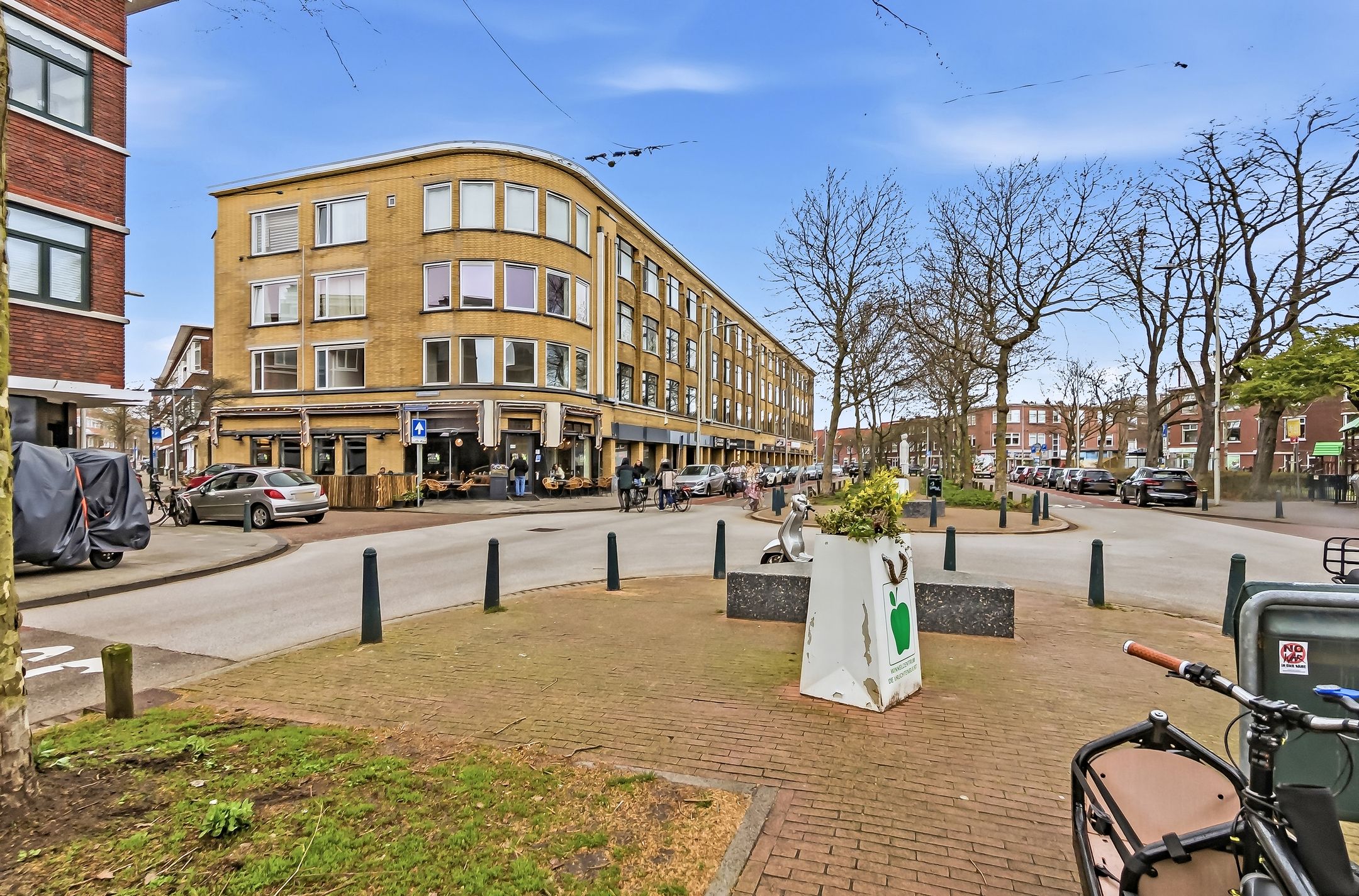 Light and atmospheric 4-room apartment with sunny balcony in Vruchtenbuurt — 33