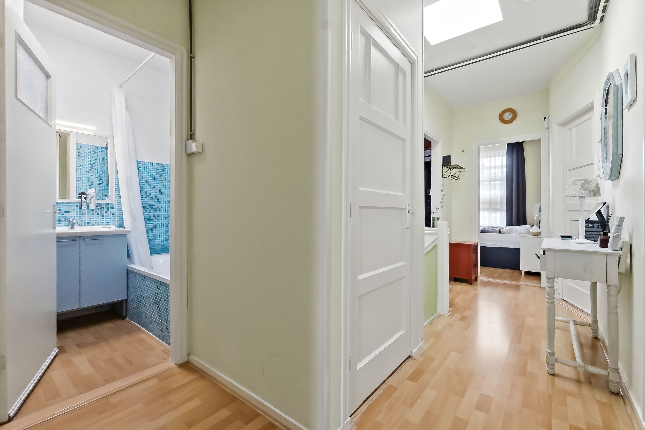 Light and atmospheric 4-room apartment with sunny balcony in Vruchtenbuurt — 21