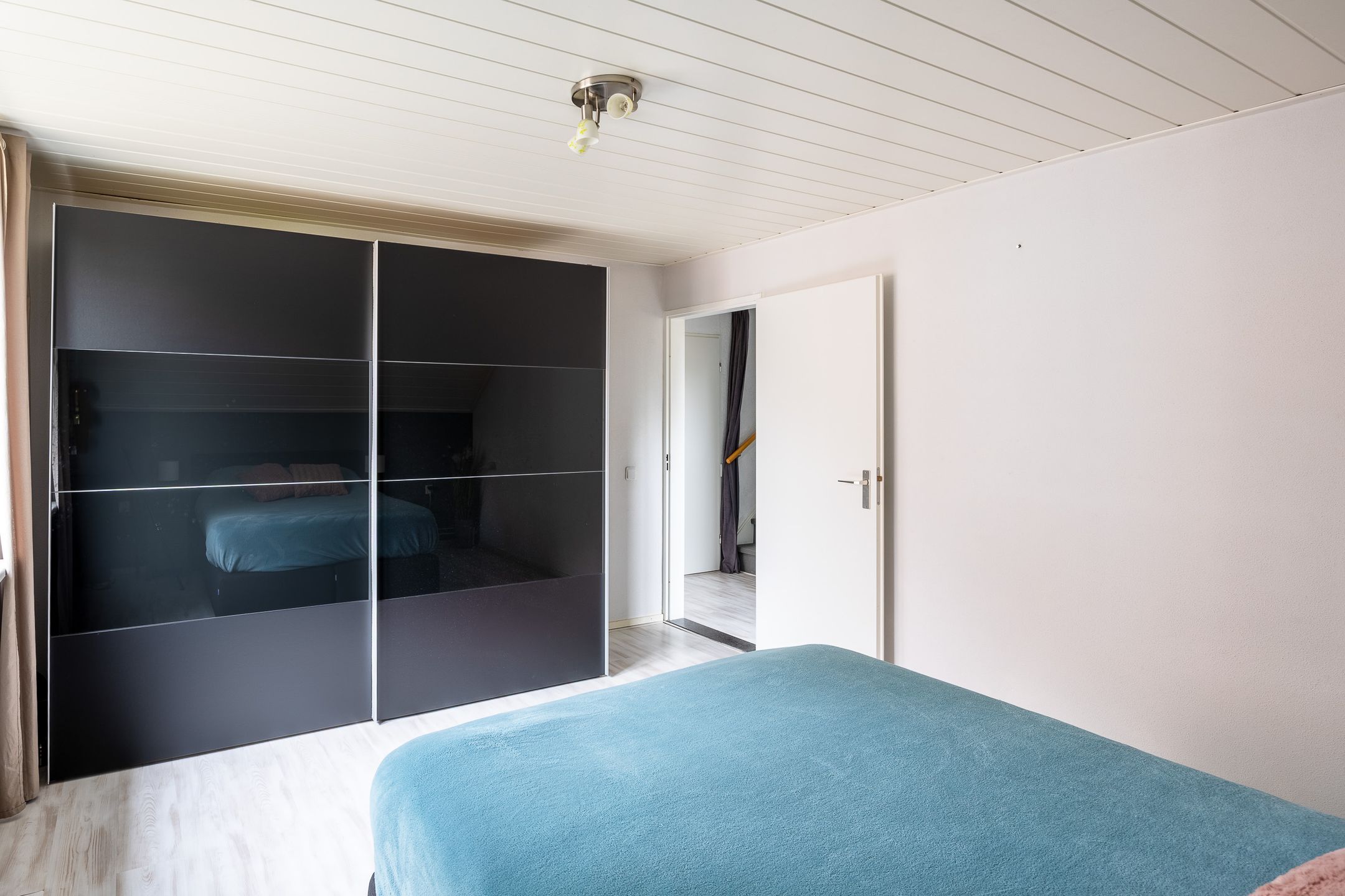 Photo 24 of Meeuwstraat 14