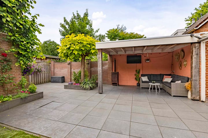 Photo 3 of Meeuwstraat 14