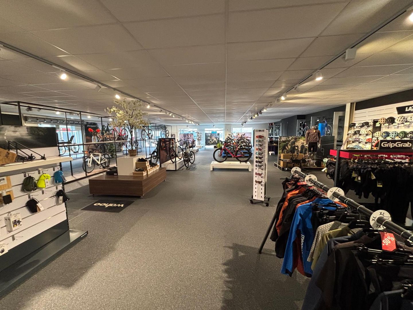 Bekijk foto 3 van Donkeresteeg 5