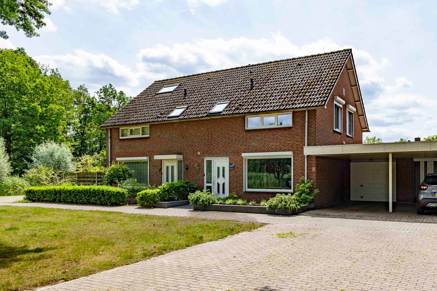 Photo 1 of Meeuwstraat 14