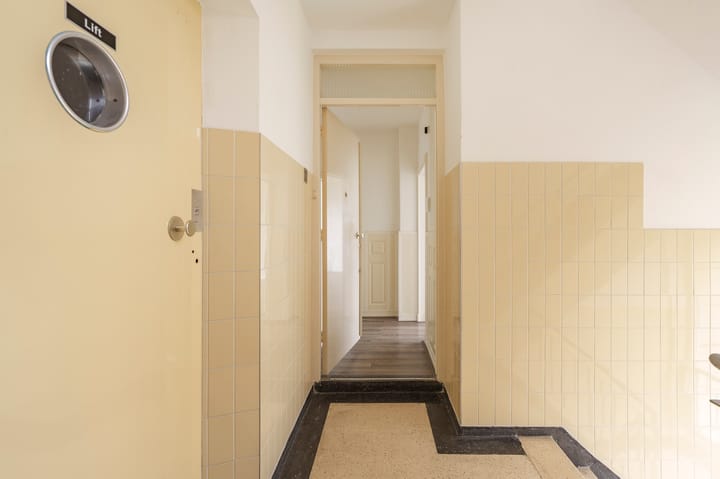 Photo 3 of Messchaertstraat 32