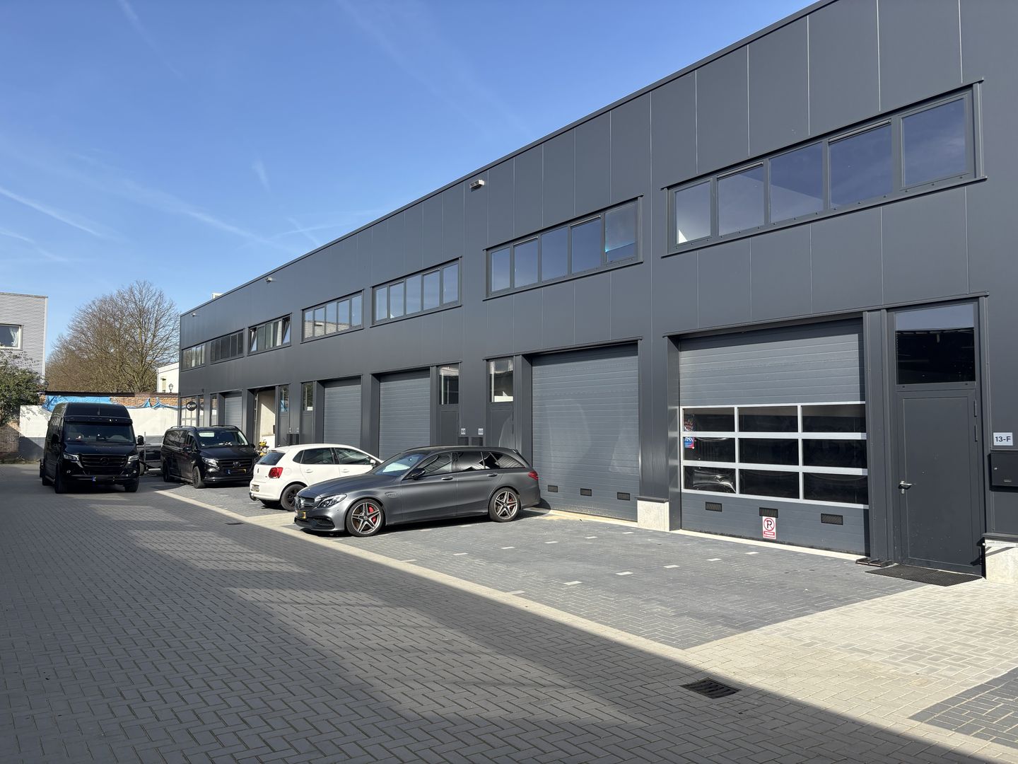 Bekijk foto 1 van Industrieweg 13