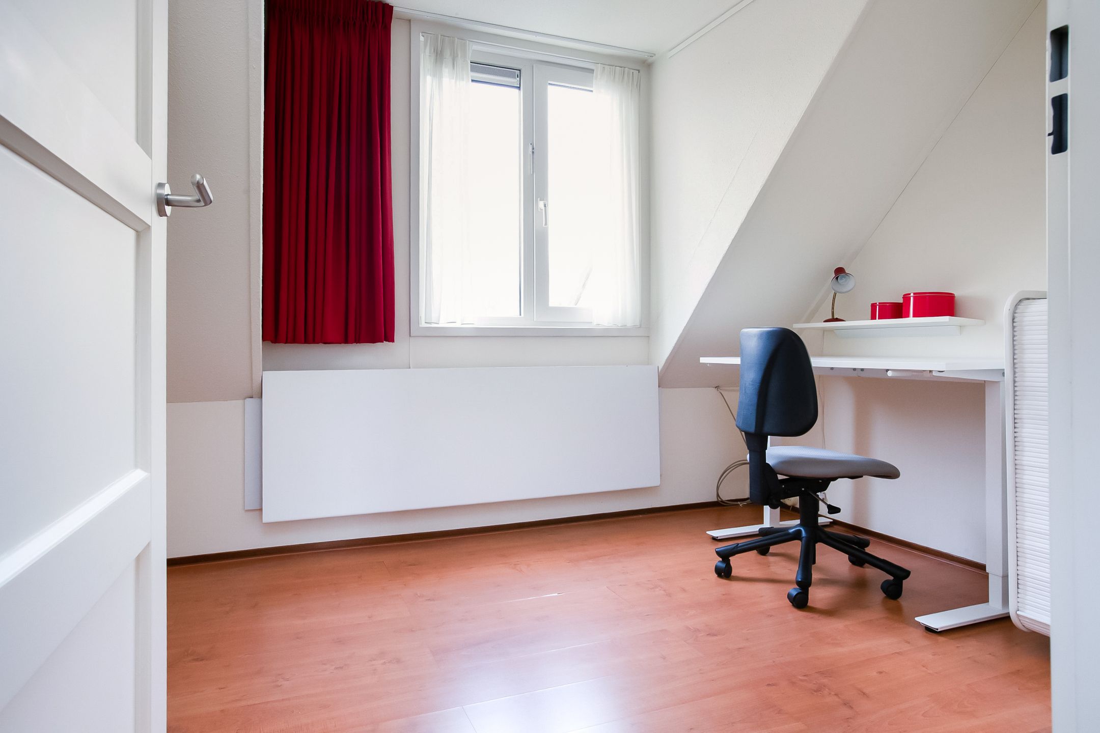 Spacious semi-detached family home with double garage in child-friendly Welgelegen district — 21