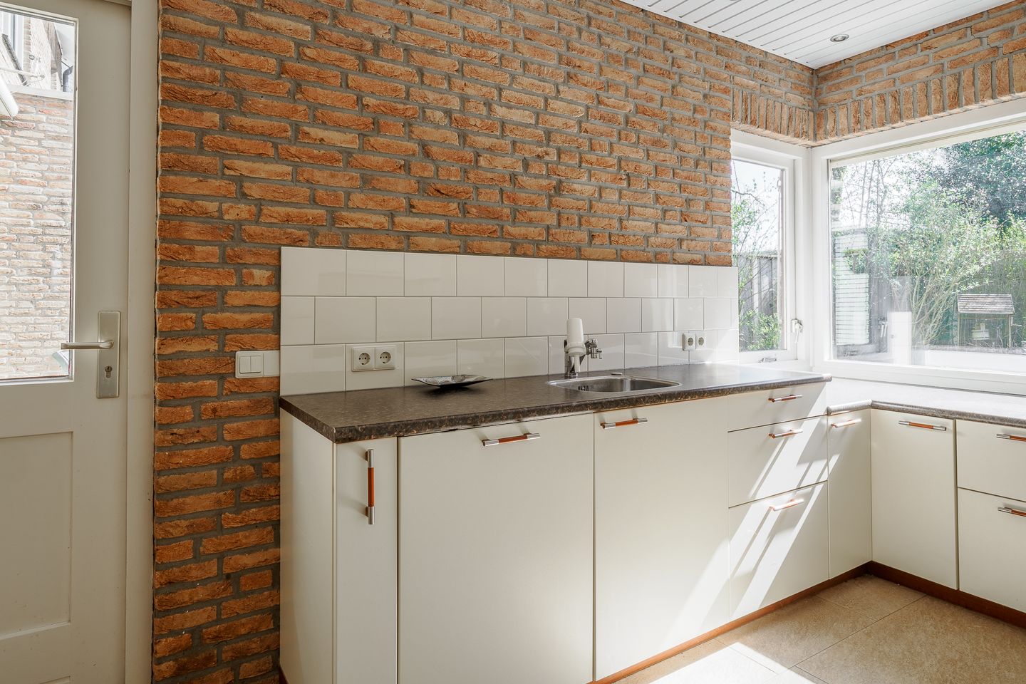 Photo 19 of Louis Davidsstraat 58