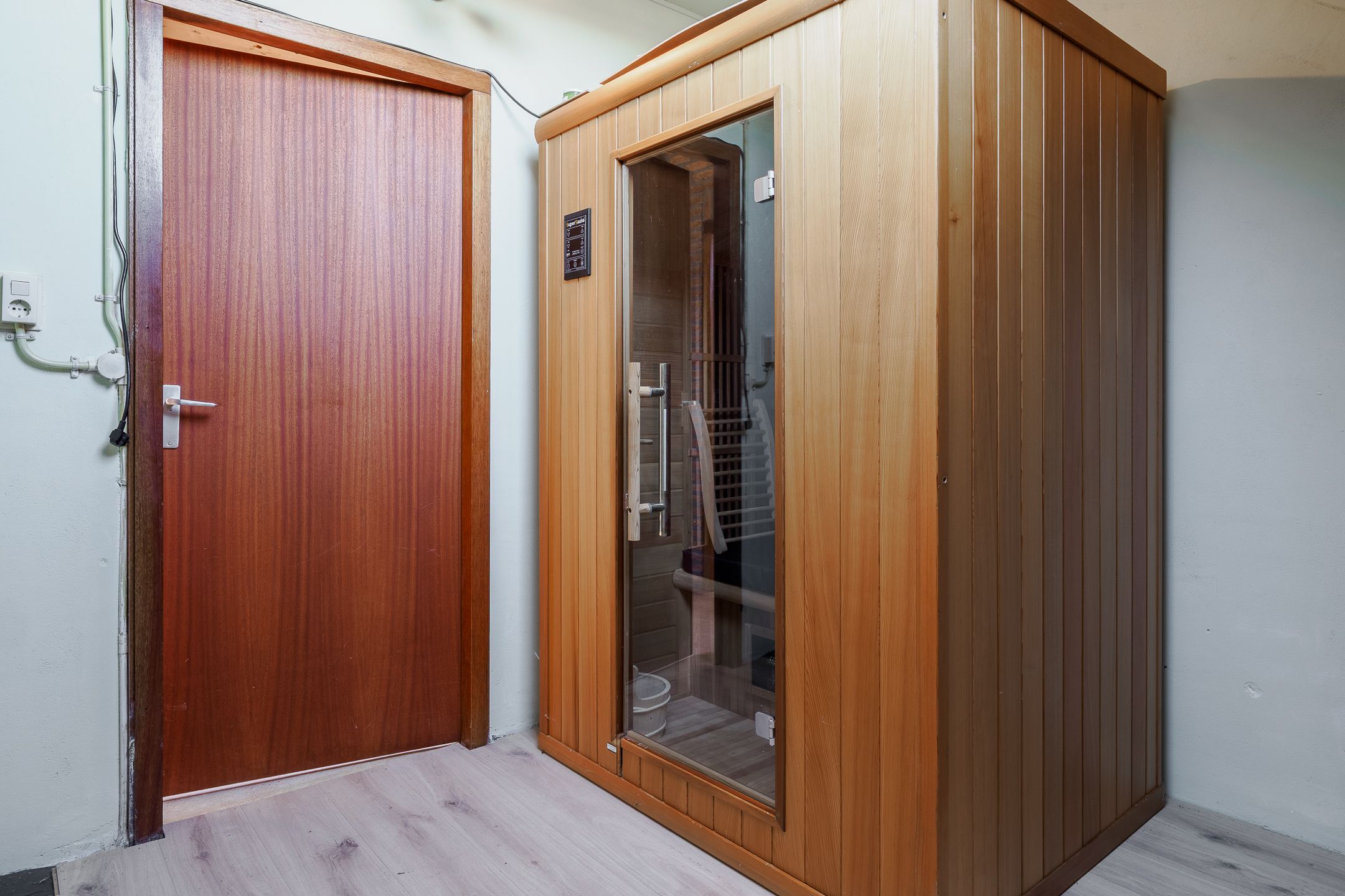 Photo 33 of Louis Davidsstraat 58