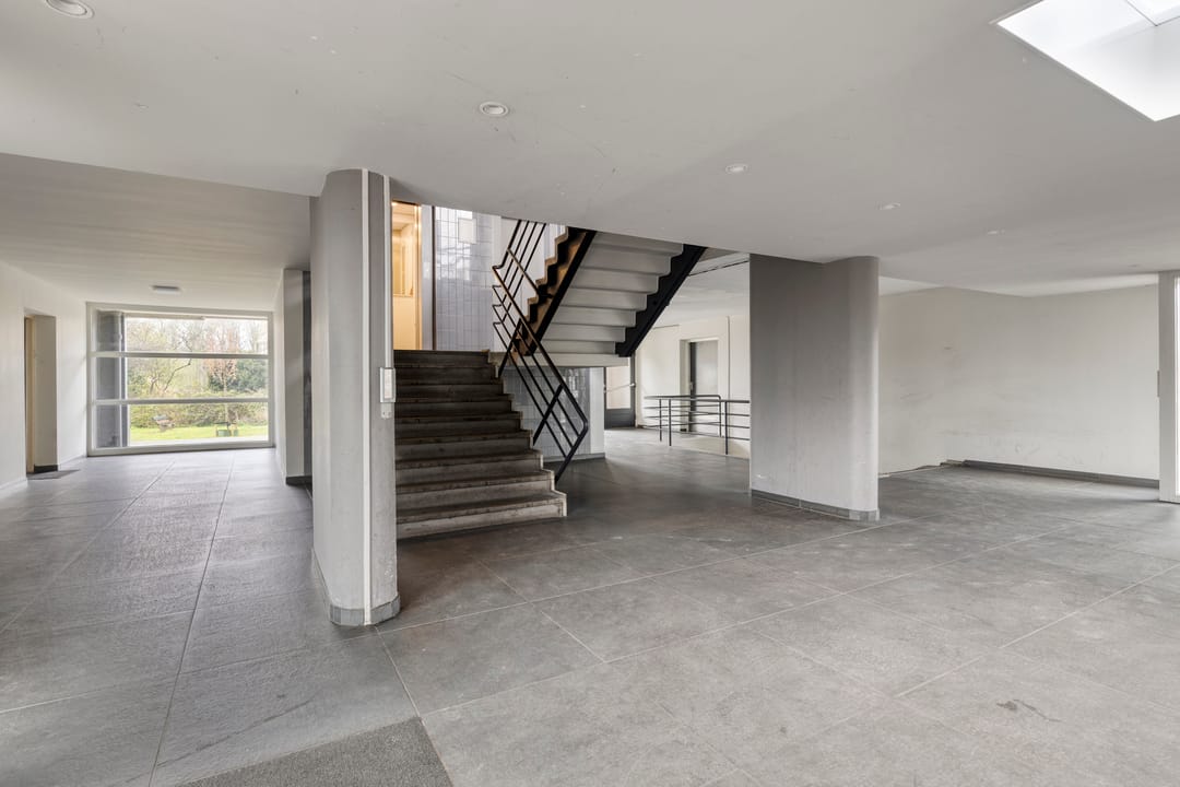 Spacious 3-room apartment with sunny southwest balcony on the 7th floor — 17