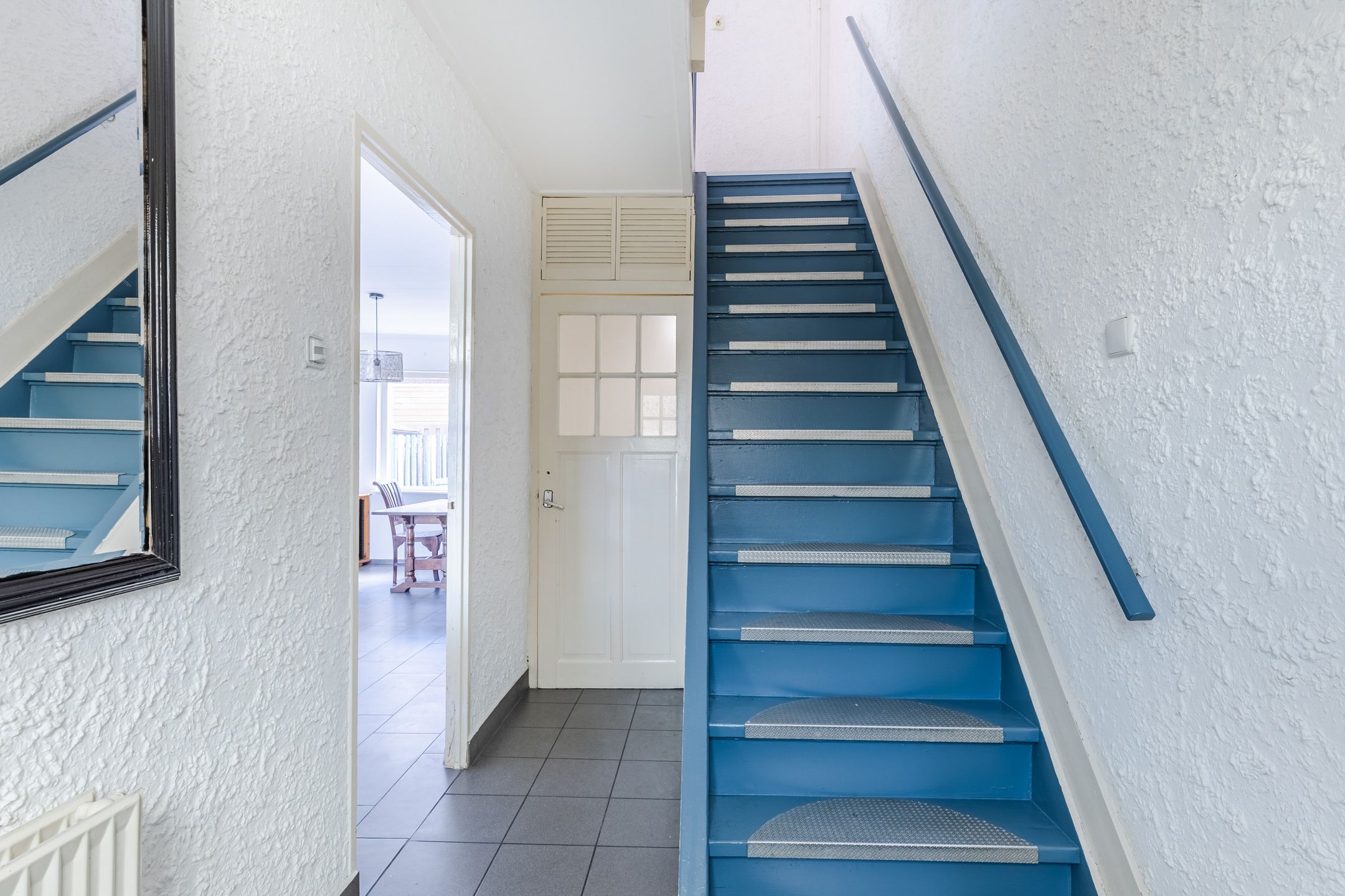 Spacious corner home with new foundation and five bedrooms in Rosmolenbuurt — 9