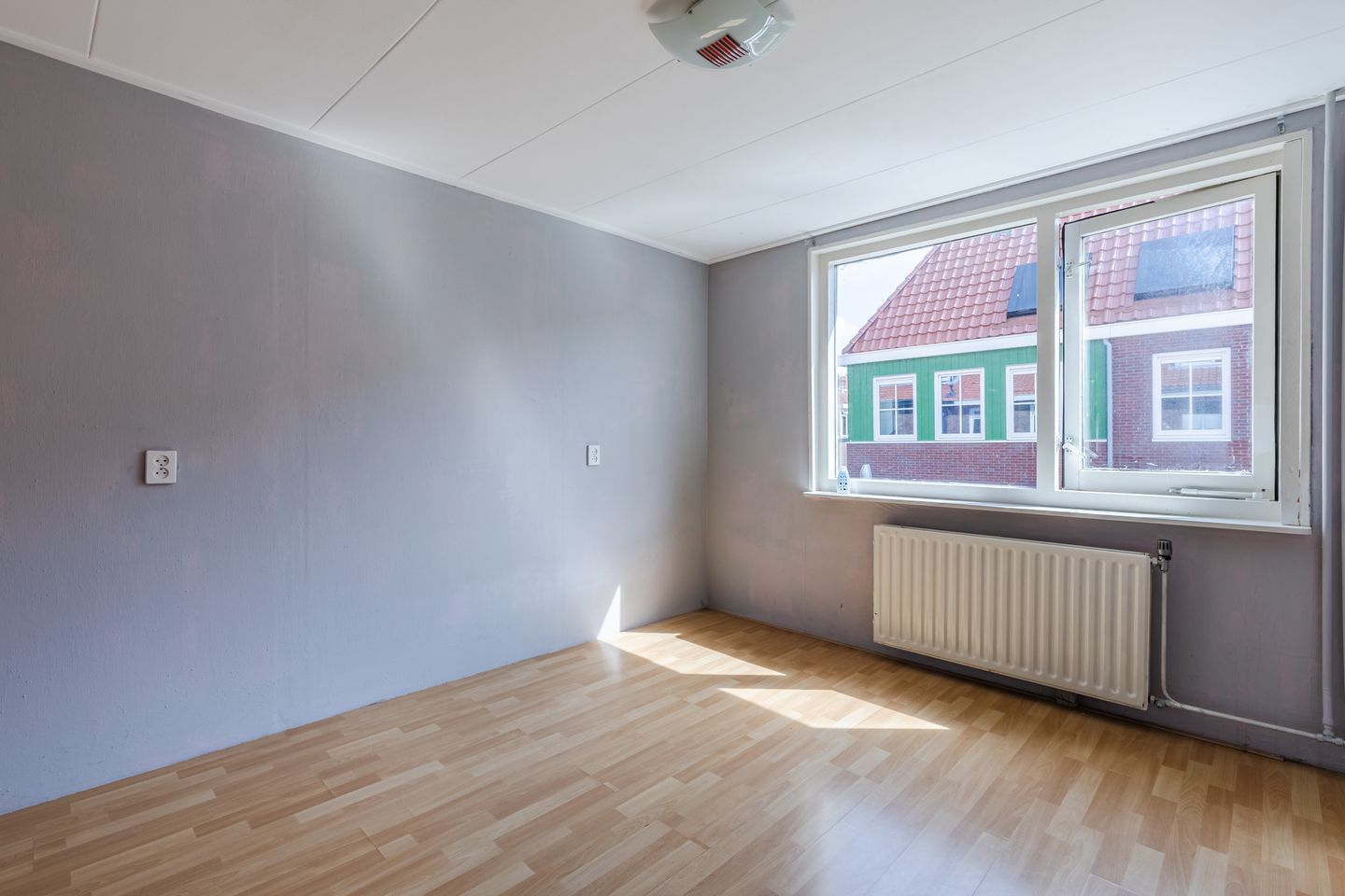 Spacious corner home with new foundation and five bedrooms in Rosmolenbuurt — 19