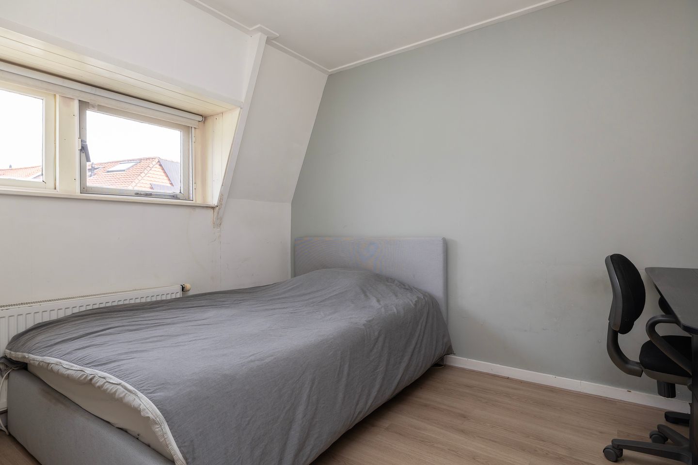 Pre-War Terraced House with Potential in Zeist — 20