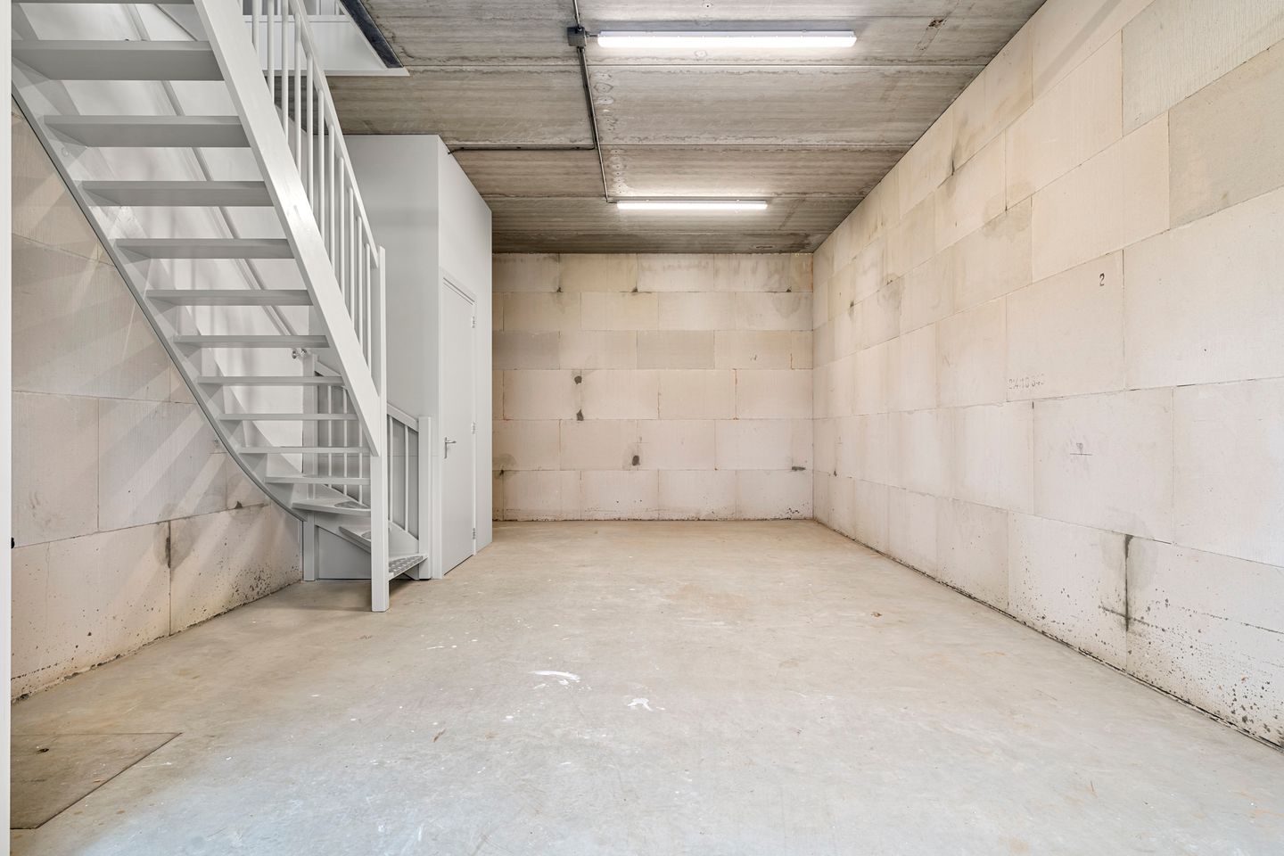 Bekijk foto 4 van Anna van Hoëvellstraat 25