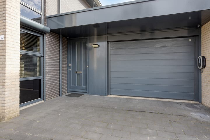 Foto 4 van Makkumplein 4