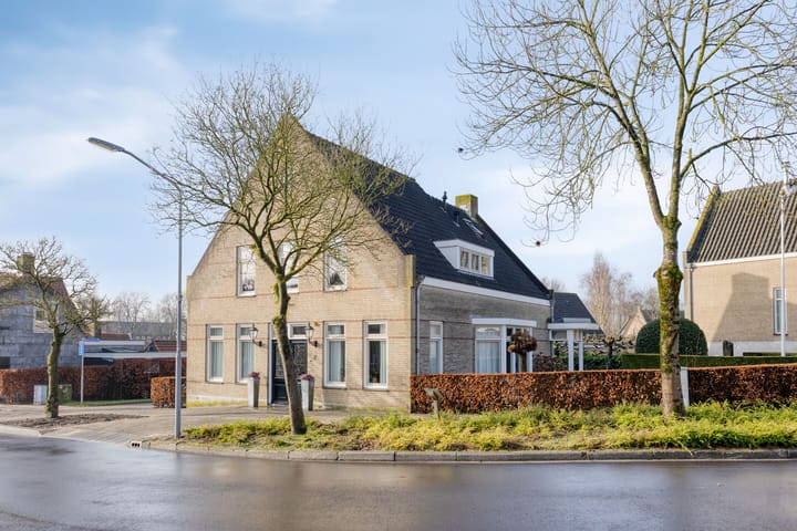 Stationsweg 2 main image